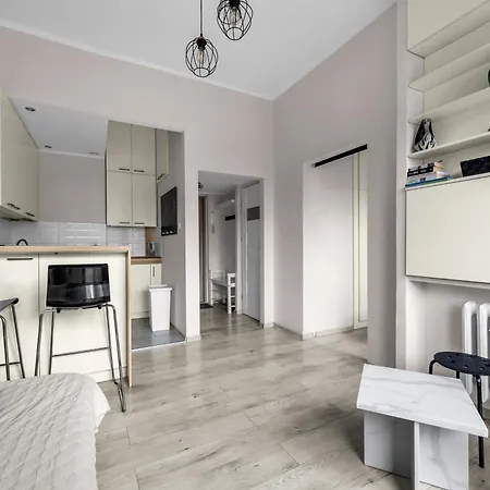 Apartment Zelazna Cozy Nest By Bookinghost *